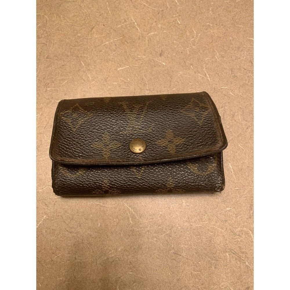 Authentic Louis Vuitton Multi-Cles 6 Key Holder M62630 Monogram Canvas Brown